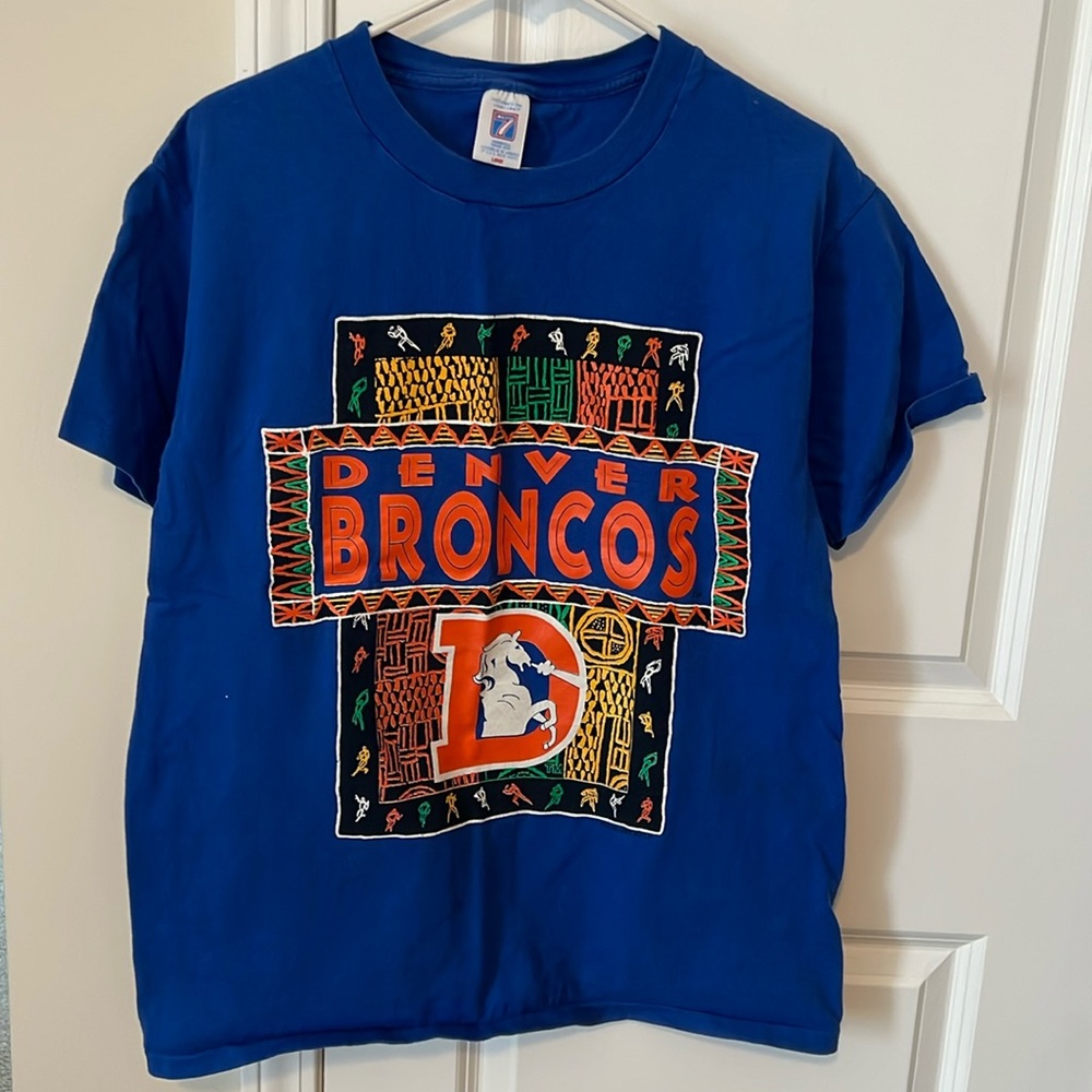 Vintage 90’s Logo 7 Denver Broncos Retro Short Sleeve Shirt